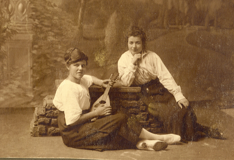 1920 Onbekend en  Marietje van Hout